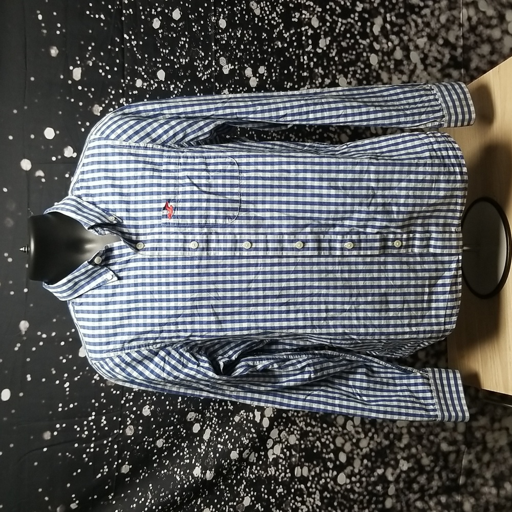 Hollister Buttondown XL